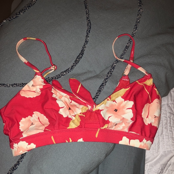 Billabong Swimsuit Top - Picture 2 of 3